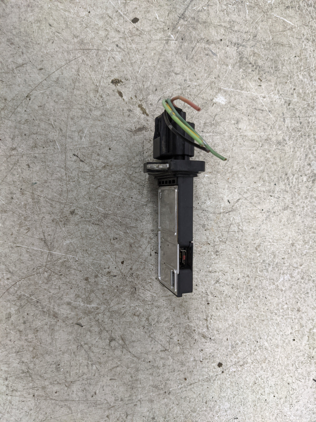 2009-2012 Infiniti Fx35 Mass Air Flow Meter Maf Sensor 1489699 - Oemusedautoparts1.com