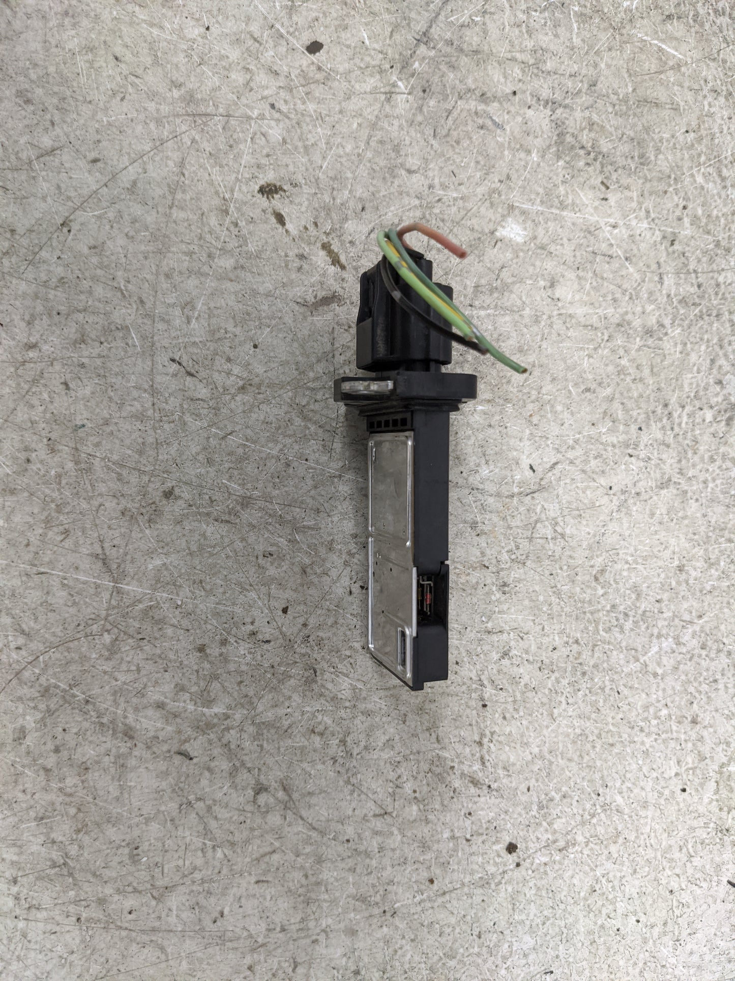 2009-2012 Infiniti Fx35 Mass Air Flow Meter Maf 1489699 - Oemusedautoparts1.com