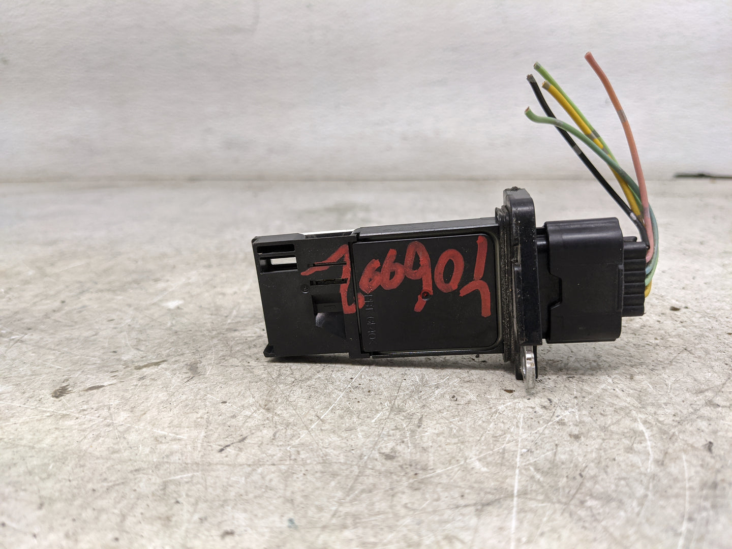 2009-2012 Infiniti Fx35 Mass Air Flow Meter Maf 1489699 - Oemusedautoparts1.com