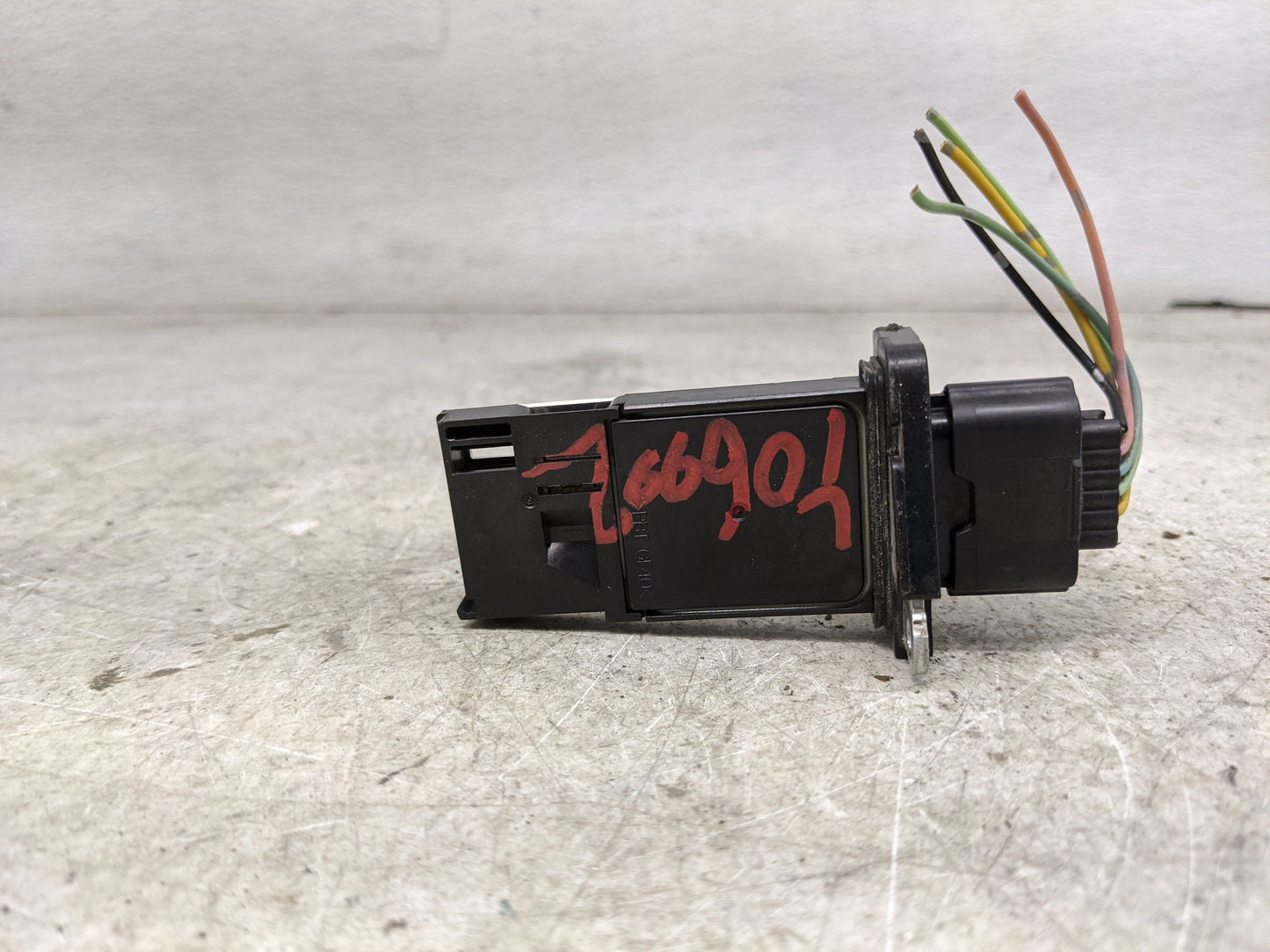 2009-2012 Infiniti Fx35 Mass Air Flow Meter Maf 1489699 - Oemusedautoparts1.com