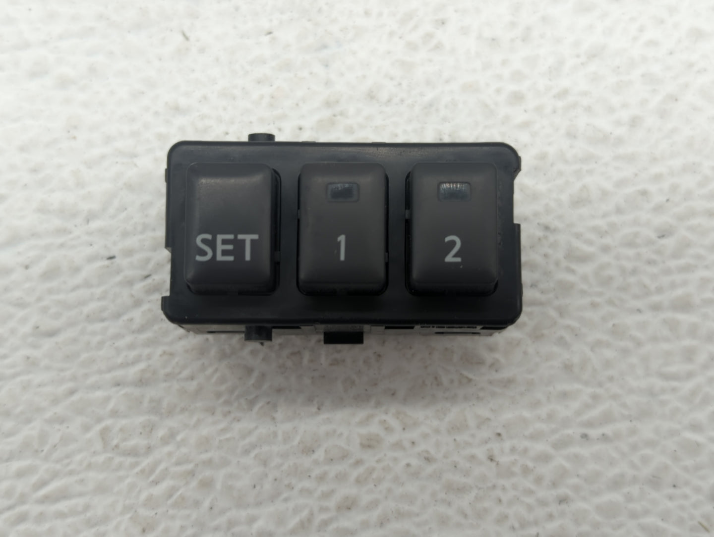 2009 Infiniti Fx35 Front Right Passenger Interior Door Panel Trim - Oemusedautoparts1.com