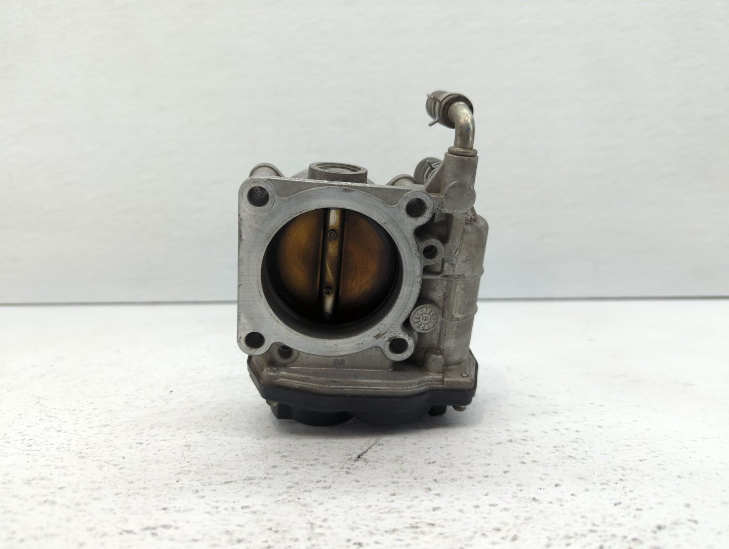 2009-2012 Infiniti Fx35 Throttle Body P/N:526-01 526-02 Fits OEM Used Auto Parts - Oemusedautoparts1.com