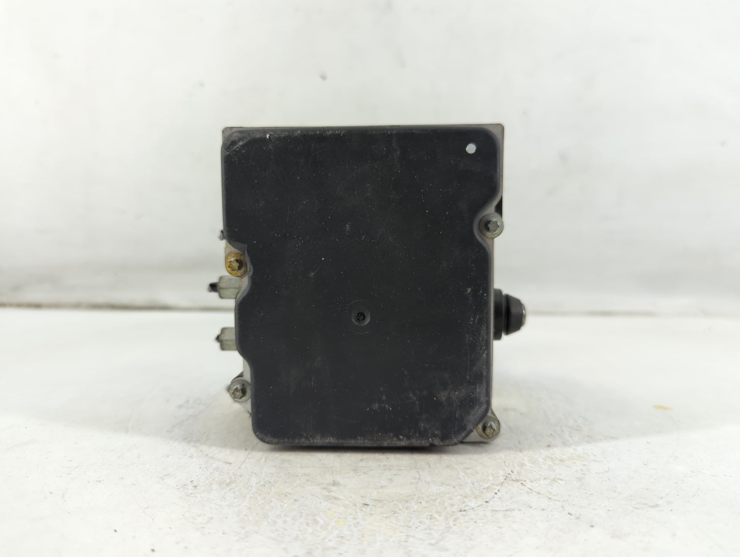 2009-2010 Infiniti G37 ABS Pump Control Module Replacement P/N:47660 JJ50A Fits Fits 2009 2010 OEM Used Auto Parts - Oemused