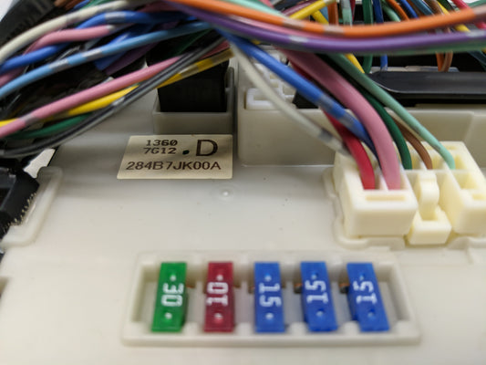 2008-2009 Infiniti G37 Fusebox Fuse Box Panel Relay Module P/N:284B7 JK00A Fits Fits 2008 2009 OEM Used Auto Parts
