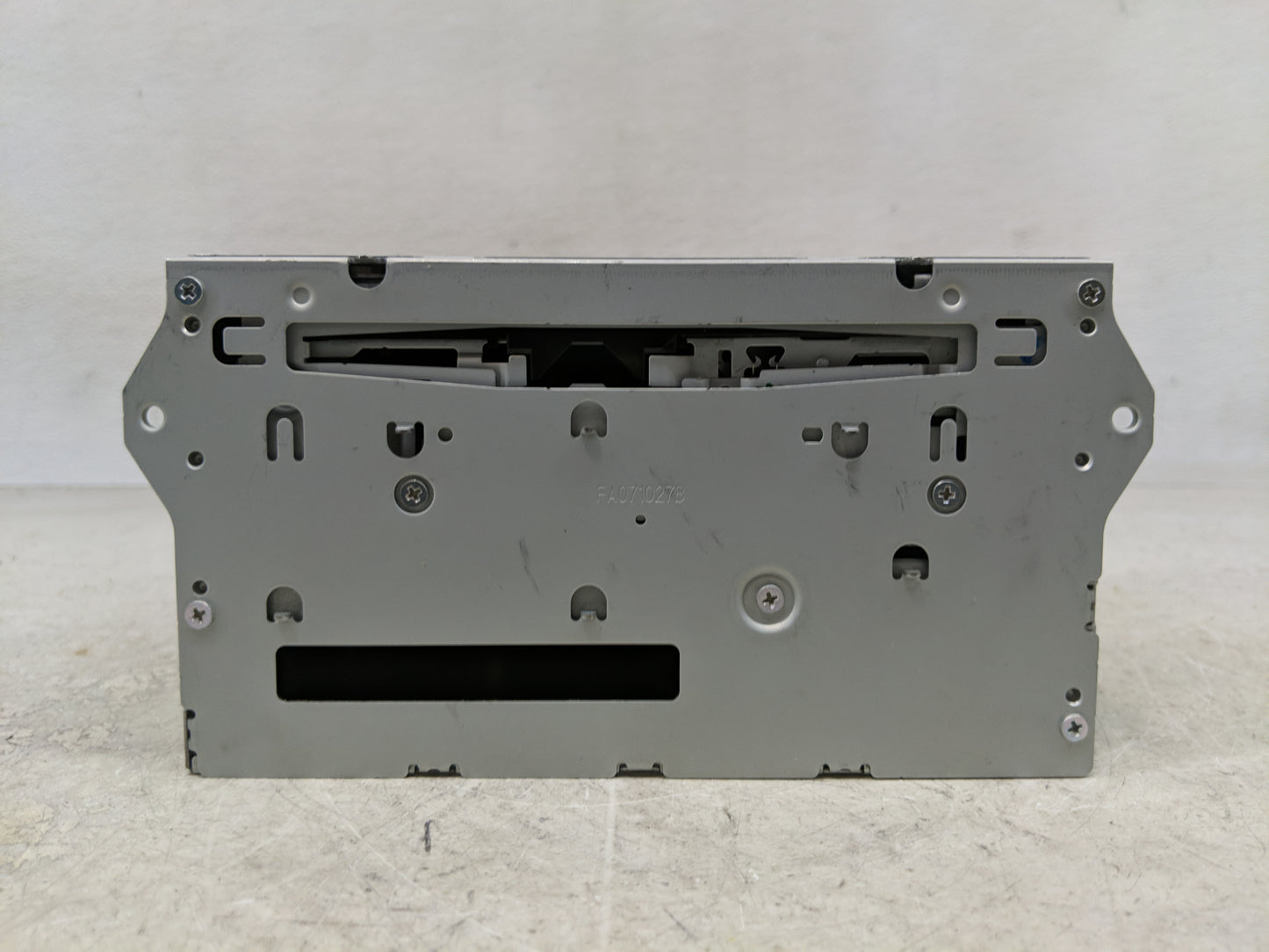 2008-2009 Infiniti G37 Radio AM FM Cd Player Receiver Replacement P/N:25915 1NC4A Fits Fits 2008 2009 OEM Used Auto Parts - 