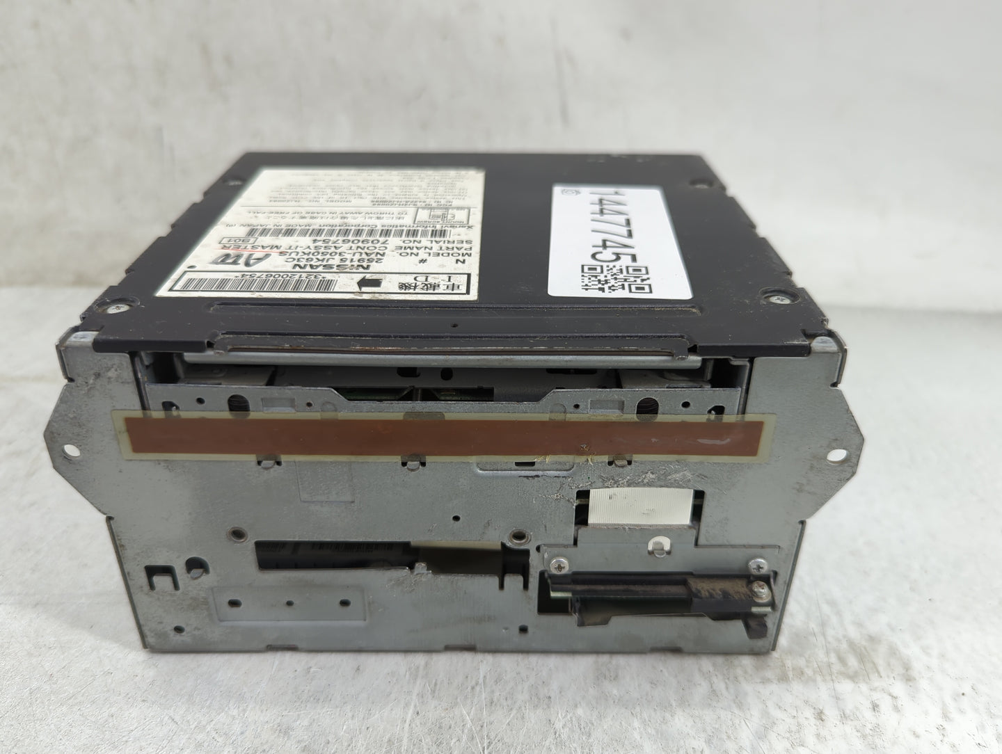 2008-2009 Infiniti G37 Radio AM FM Cd Player Receiver Replacement P/N:25915JK63C NAU-3050KUS Fits Fits 2008 2009 OEM Used Au