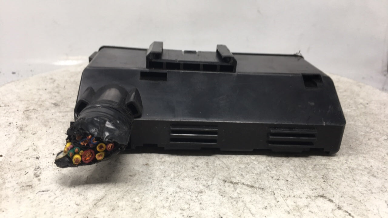 2009 Infiniti G37 Fusebox Fuse Box Panel Relay Module P/N:7254-5763-30 Fits OEM Used Auto Parts - Oemusedautoparts1.com