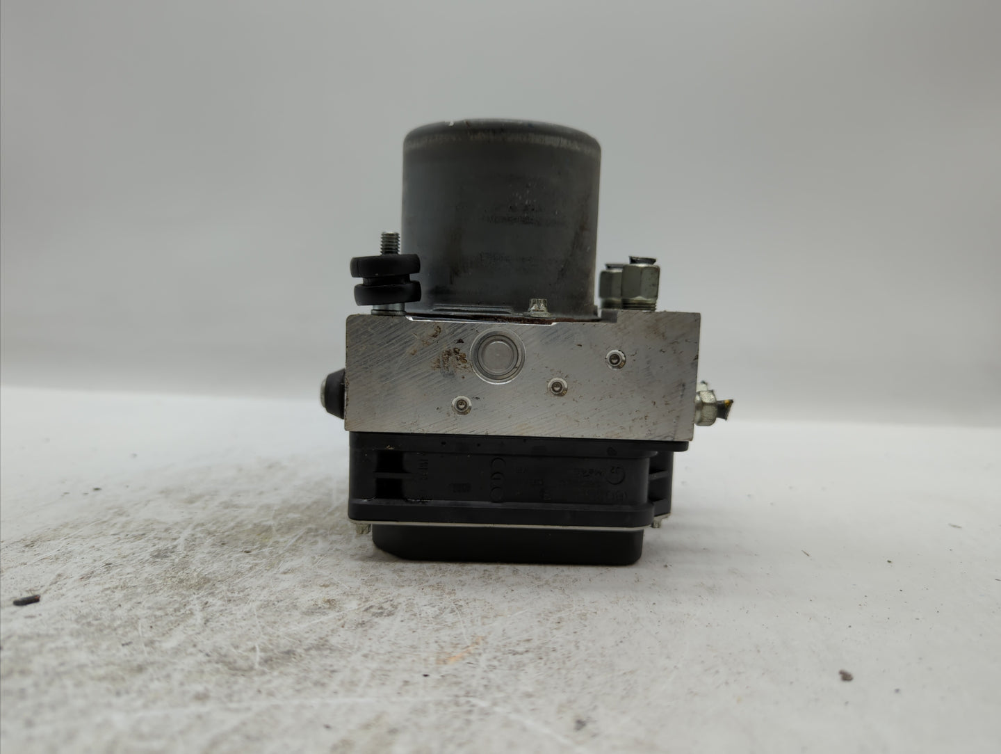 2009-2010 Infiniti G37 ABS Pump Control Module Replacement P/N:47660 1NF1D Fits Fits 2009 2010 OEM Used Auto Parts - Oemused