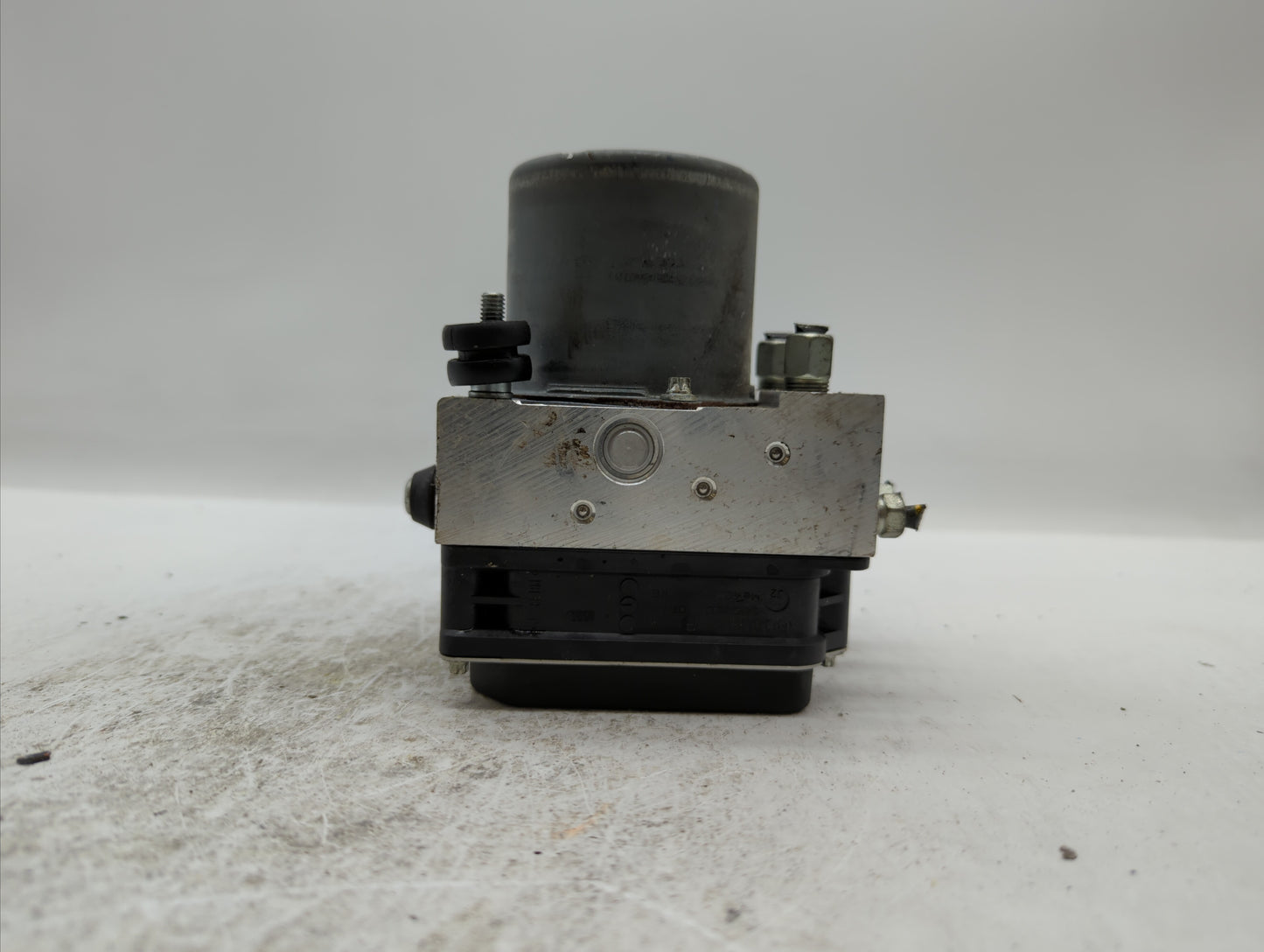 2009-2010 Infiniti G37 ABS Pump Control Module Replacement P/N:47660 1NF1D Fits Fits 2009 2010 OEM Used Auto Parts - Oemused