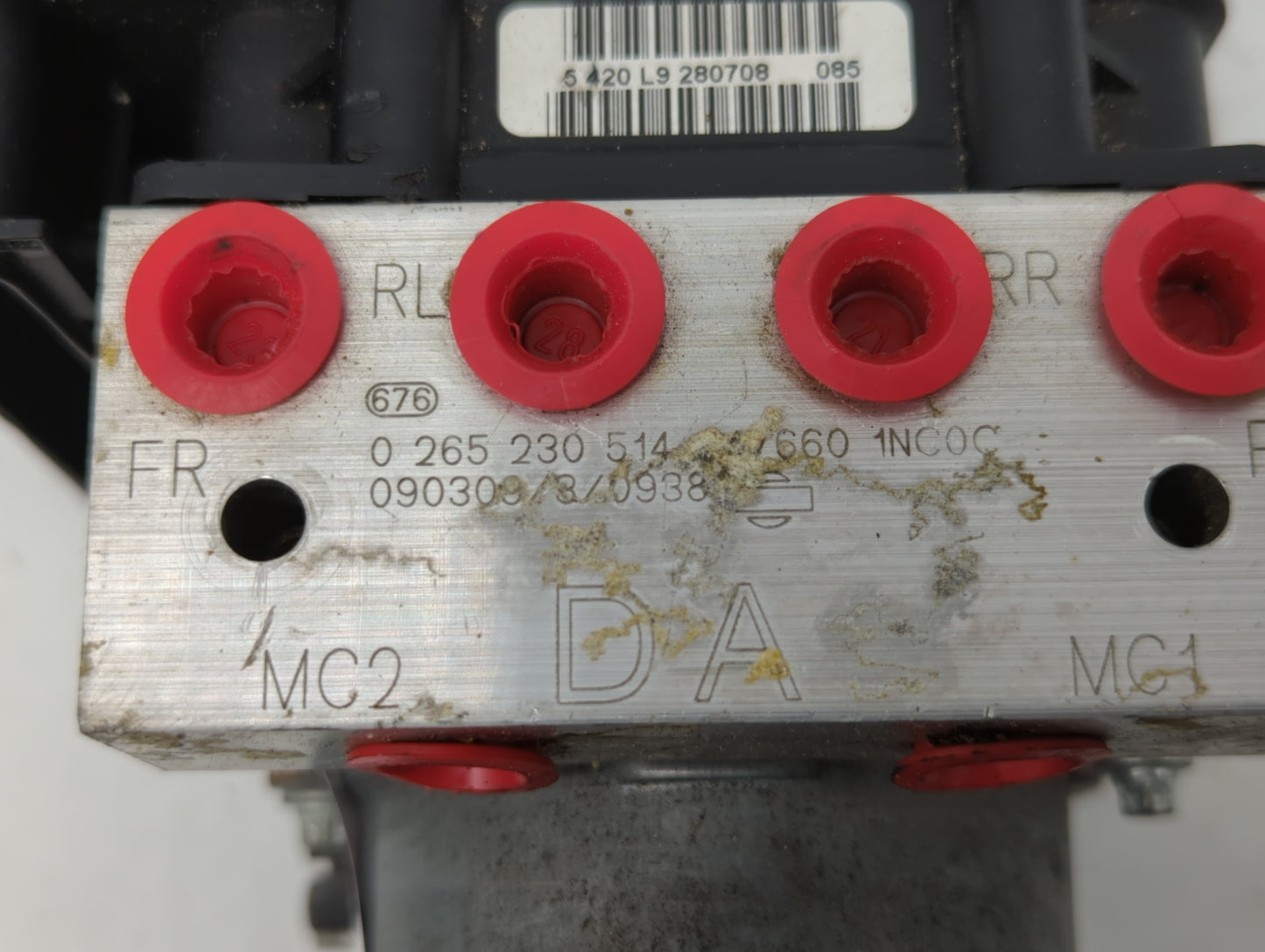 2009-2010 Infiniti G37 ABS Pump Control Module Replacement P/N:47660 1NF0C 47660 1NC0C Fits Fits 2009 2010 OEM Used Auto Par