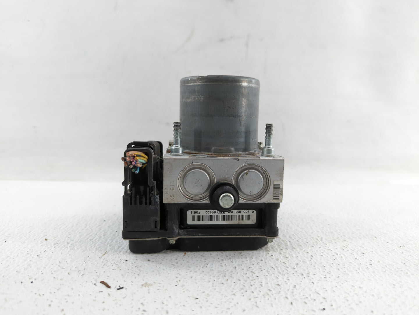 2009-2010 Infiniti G37 ABS Pump Control Module Replacement P/N:47660 1NF0C 47660 1NC0C Fits Fits 2009 2010 OEM Used Auto Par