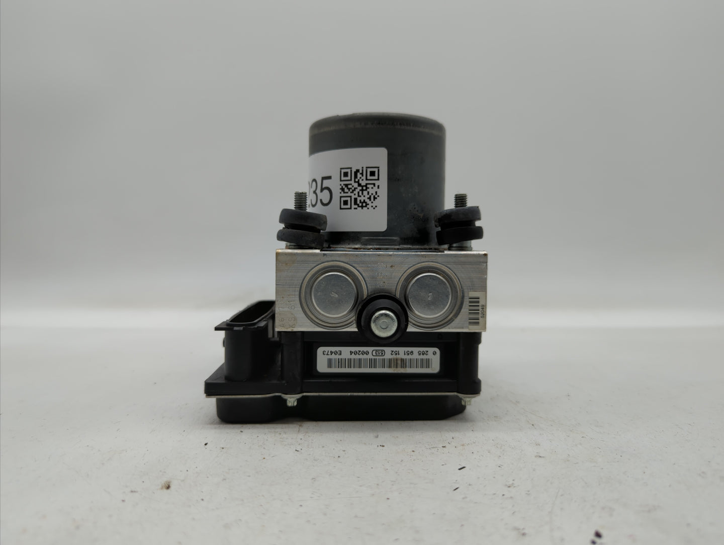 2009-2010 Infiniti G37 ABS Pump Control Module Replacement P/N:47660 1NF0C 47660 1NC0C Fits Fits 2009 2010 OEM Used Auto Par