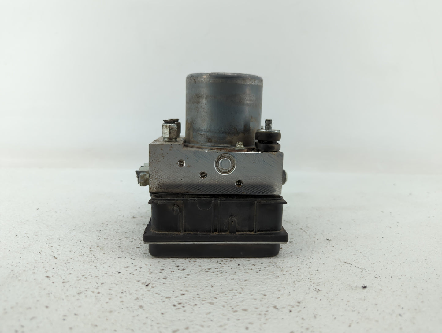 2009-2010 Infiniti G37 ABS Pump Control Module Replacement P/N:47660 1ND0C 47660 1NG0A Fits Fits 2009 2010 OEM Used Auto Par