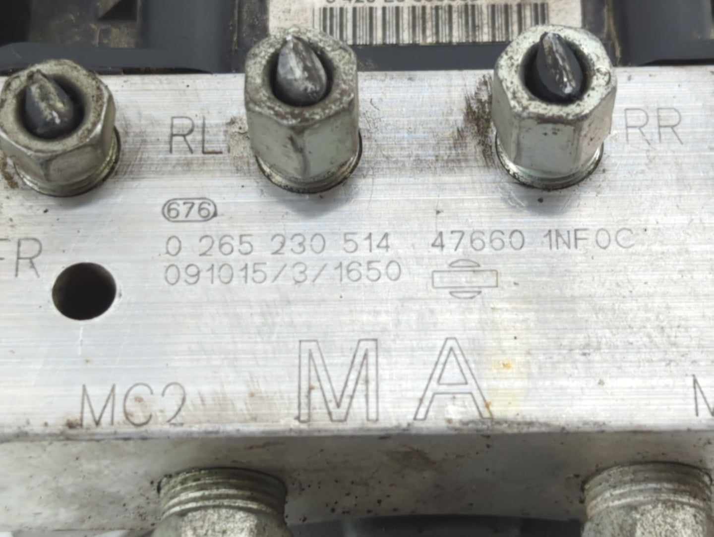 2009-2010 Infiniti G37 ABS Pump Control Module Replacement P/N:47660 1NF0C 47660 1NC0C Fits Fits 2009 2010 OEM Used Auto Par