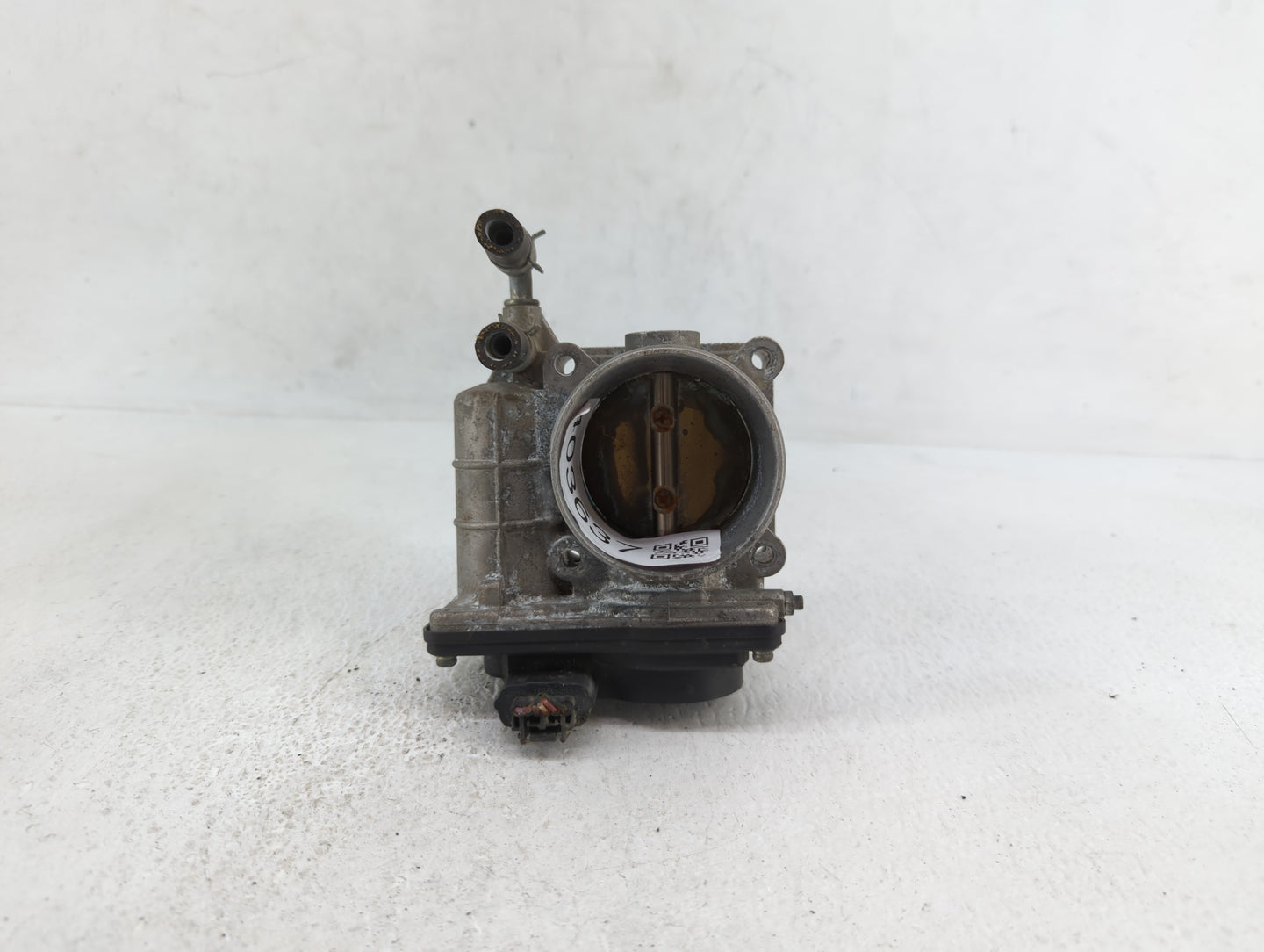 2008-2013 Infiniti G37 Throttle Body P/N:526-02 RME60-16 Fits OEM Used Auto Parts - Oemusedautoparts1.com