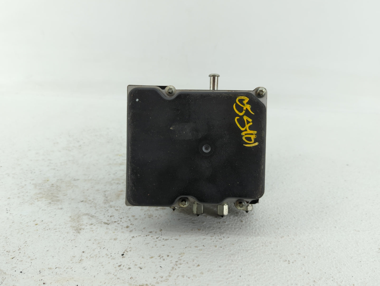 2009 Infiniti G37 ABS Pump Control Module Replacement P/N:0 265 951 152 Fits OEM Used Auto Parts - Oemusedautoparts1.com
