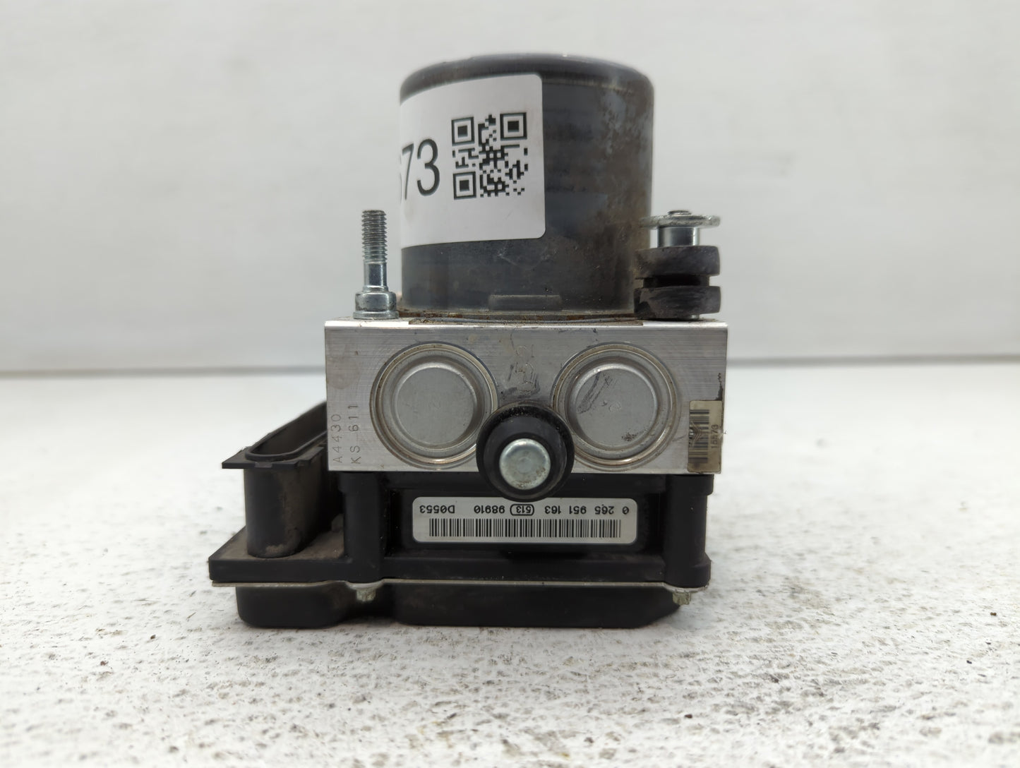 2009-2010 Infiniti G37 ABS Pump Control Module Replacement P/N:47660 1ND0C 47660 1NG0A Fits Fits 2009 2010 OEM Used Auto Par