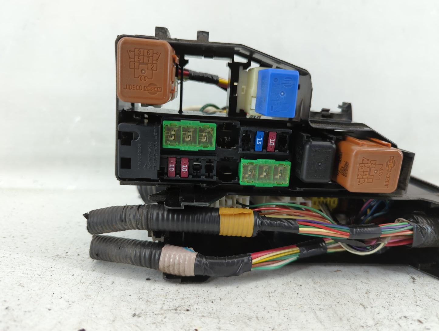 2009 Infiniti G37 Fusebox Fuse Box Panel Relay Module P/N:7254-5763-30 Fits OEM Used Auto Parts - Oemusedautoparts1.com