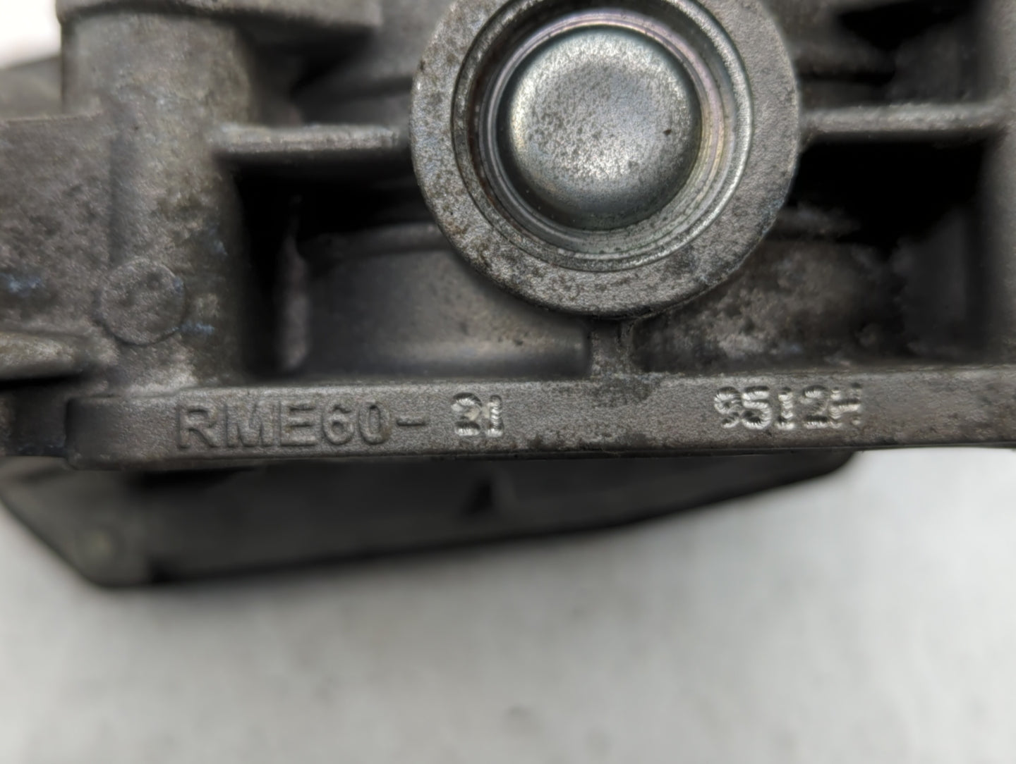 2008-2013 Infiniti G37 Throttle Body Fits Fits 2007 2008 2009 2010 2011 2012 2013 2014 2015 2016 2017 2018 2019 2020 OEM Use