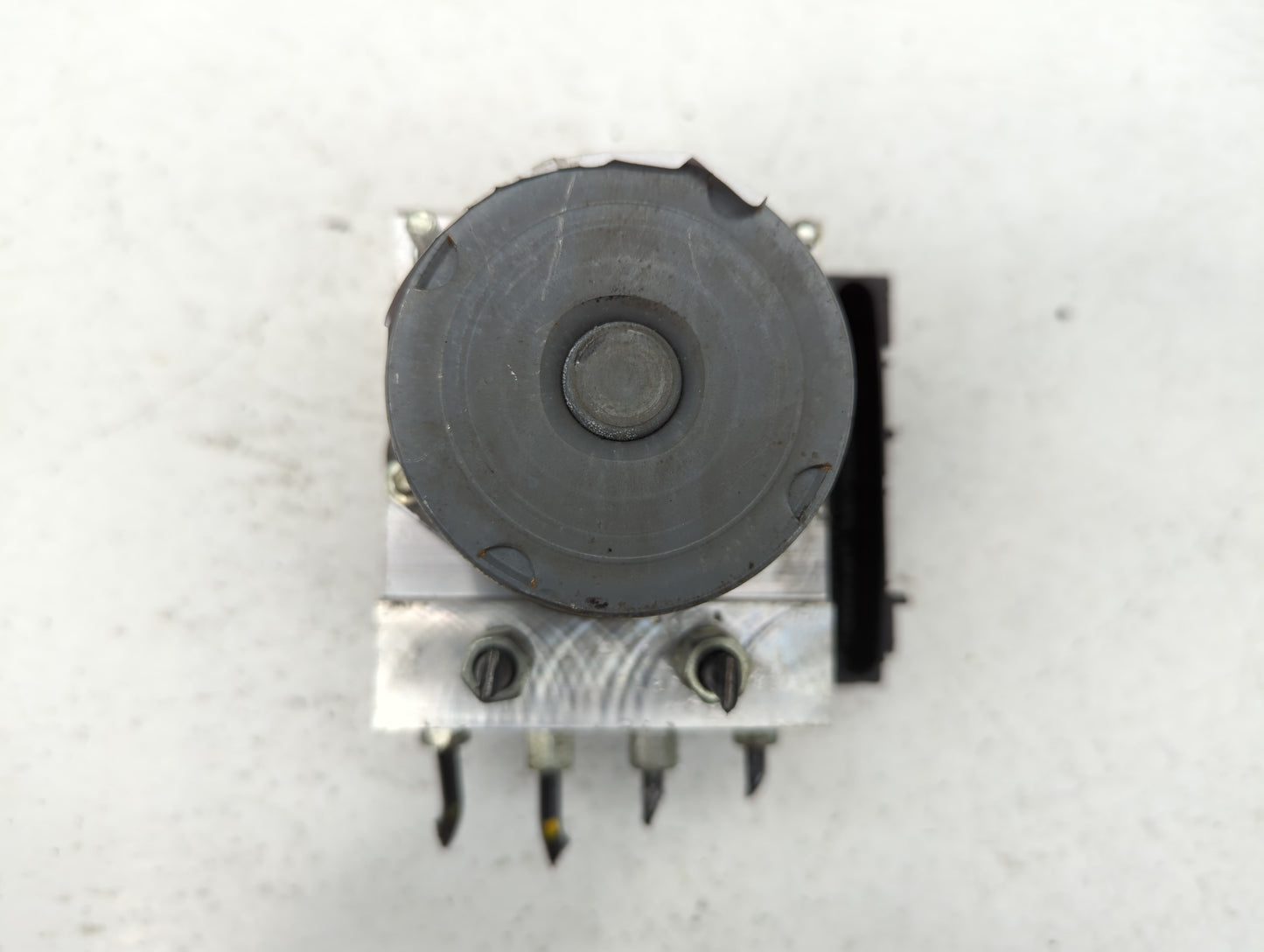 2009 Infiniti G37 ABS Pump Control Module Replacement P/N:47660 1NC0E 0 265 230 540 Fits OEM Used Auto Parts - Oemusedautopa