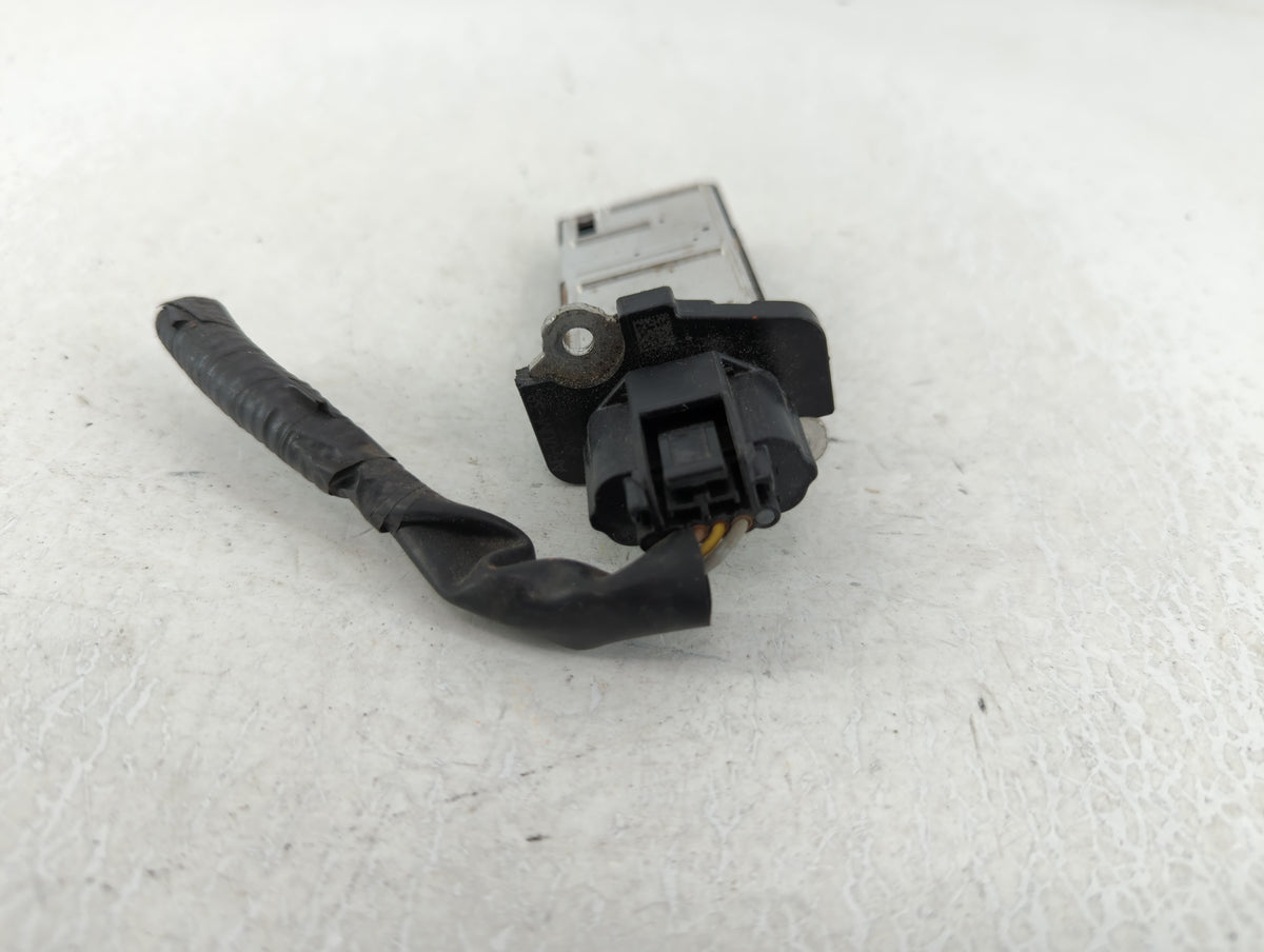 2008-2013 Infiniti G37 Mass Air Flow Meter Maf Sensor 632498 - Oemusedautoparts1.com