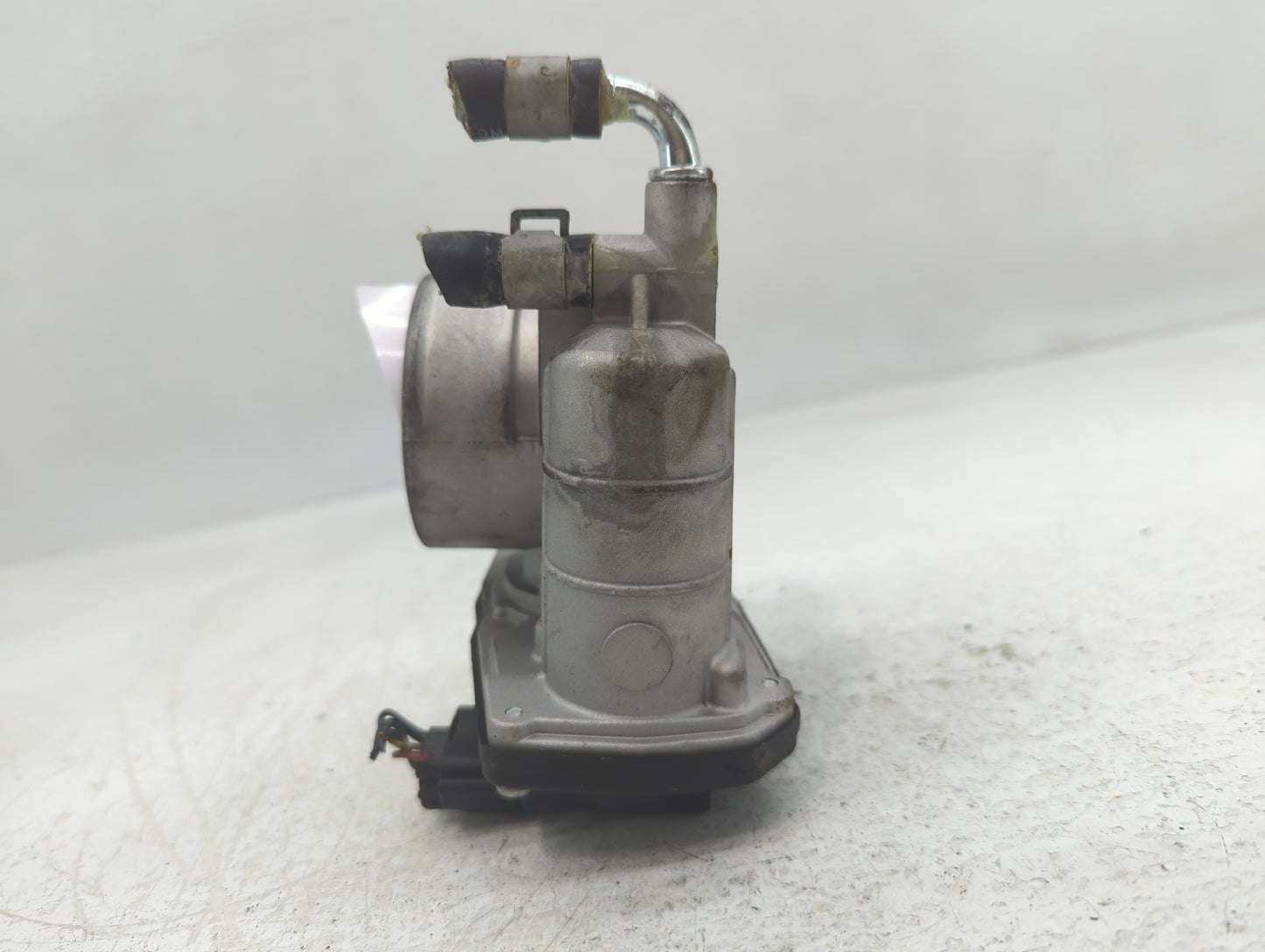 2008-2013 Infiniti G37 Throttle Body P/N:THB77819-C N05233 Fits OEM Used Auto Parts - Oemusedautoparts1.com