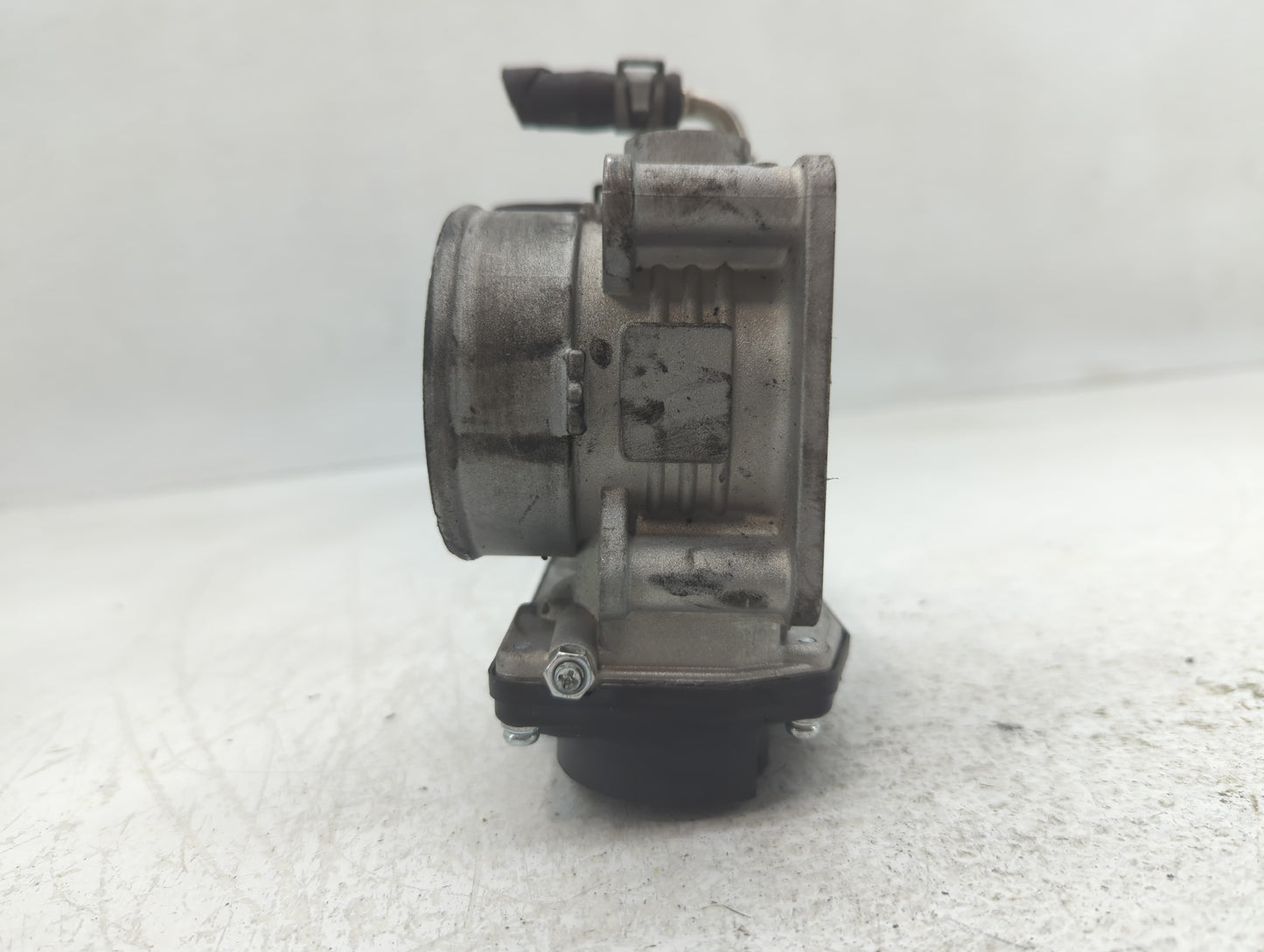 2008-2013 Infiniti G37 Throttle Body Fits Fits 2007 2008 2009 2010 2011 2012 2013 2014 2015 2016 2017 2018 2019 2020 OEM Use