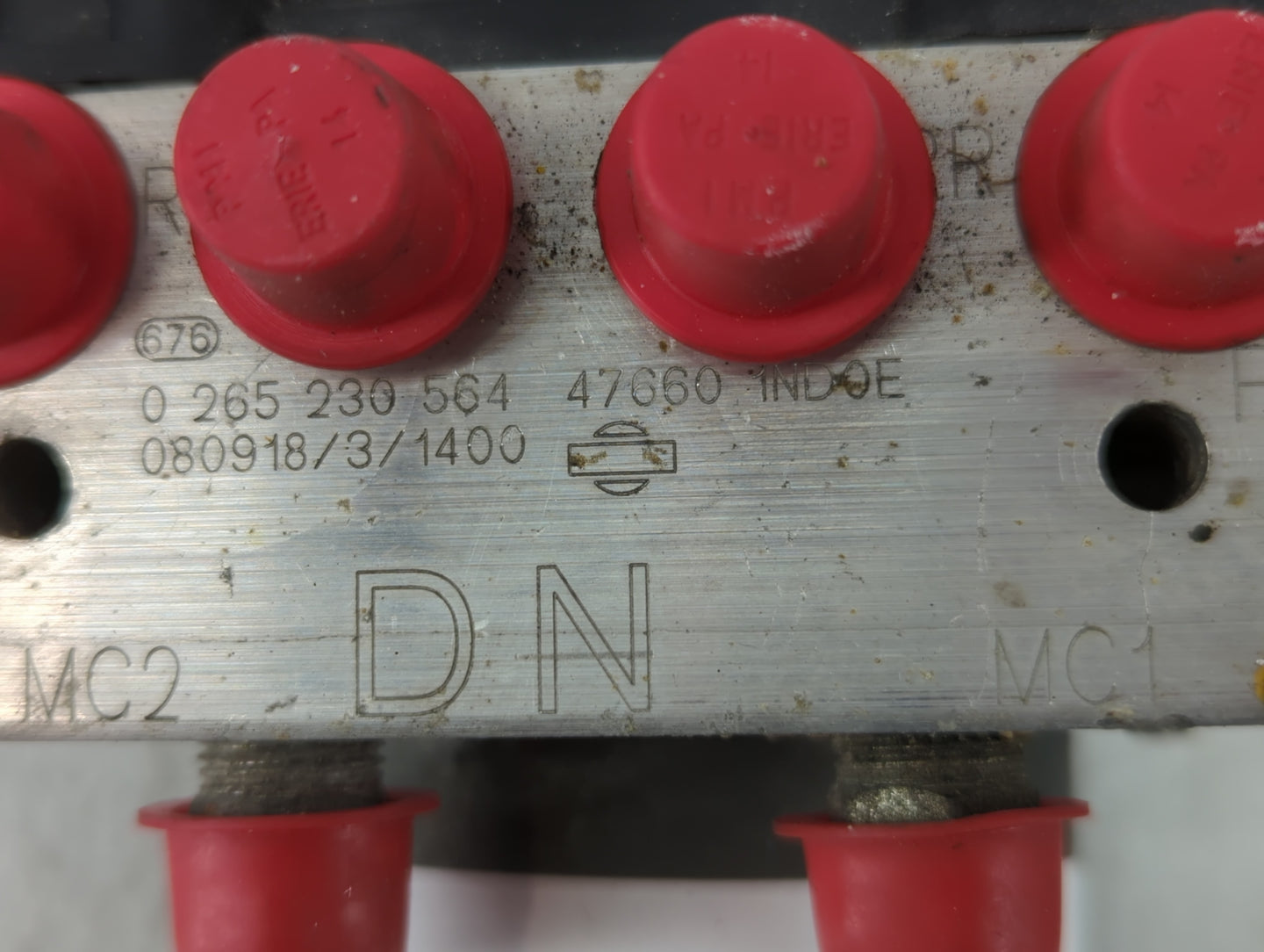 2009-2010 Infiniti G37 ABS Pump Control Module Replacement P/N:D2136 265 951 164, 47660 1ND0E Fits Fits 2009 2010 OEM Used A