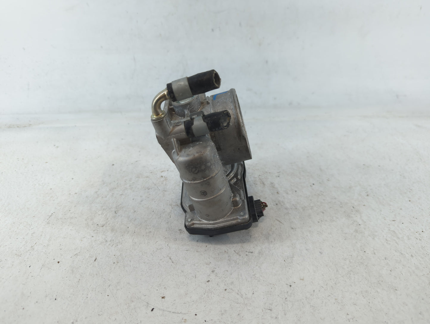 2008-2013 Infiniti G37 Throttle Body P/N:9820H RME60-10 Fits OEM Used Auto Parts - Oemusedautoparts1.com