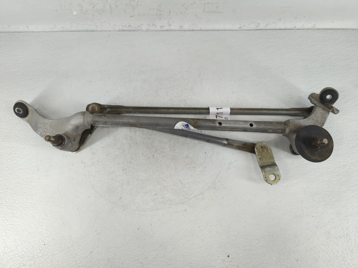 2009 Infiniti G37 Front Windshield Wiper Transmission Linkage Oem - Oemusedautoparts1.com