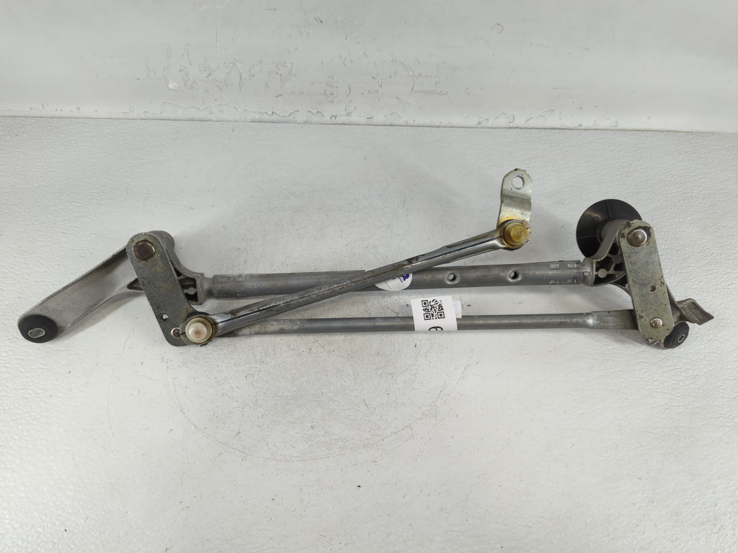 2009 Infiniti G37 Front Windshield Wiper Transmission Linkage Oem - Oemusedautoparts1.com