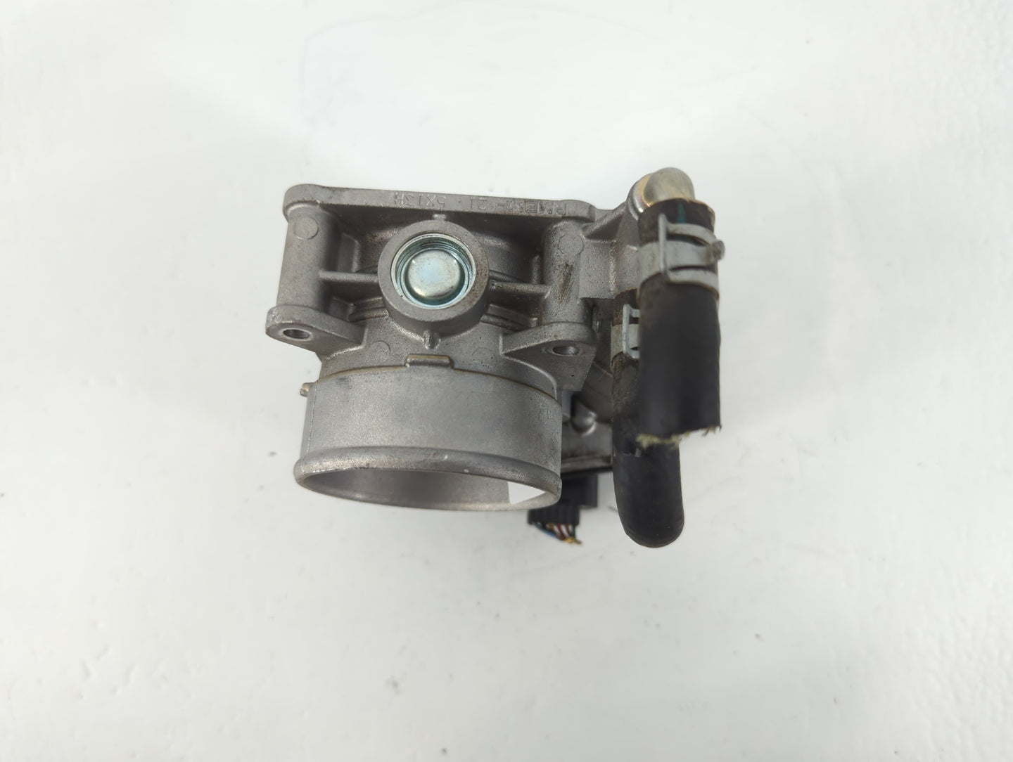 2008-2013 Infiniti G37 Throttle Body P/N:5930 526-02 Fits OEM Used Auto Parts - Oemusedautoparts1.com