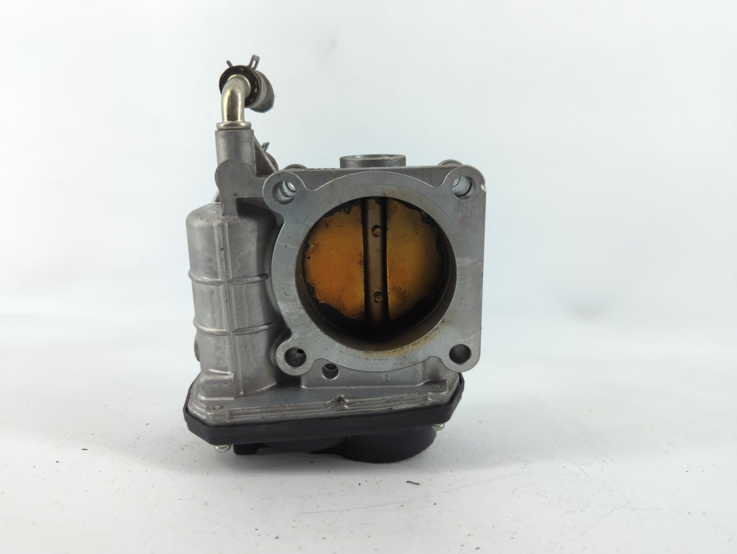 2008-2013 Infiniti G37 Throttle Body P/N:5930 526-02 Fits OEM Used Auto Parts - Oemusedautoparts1.com