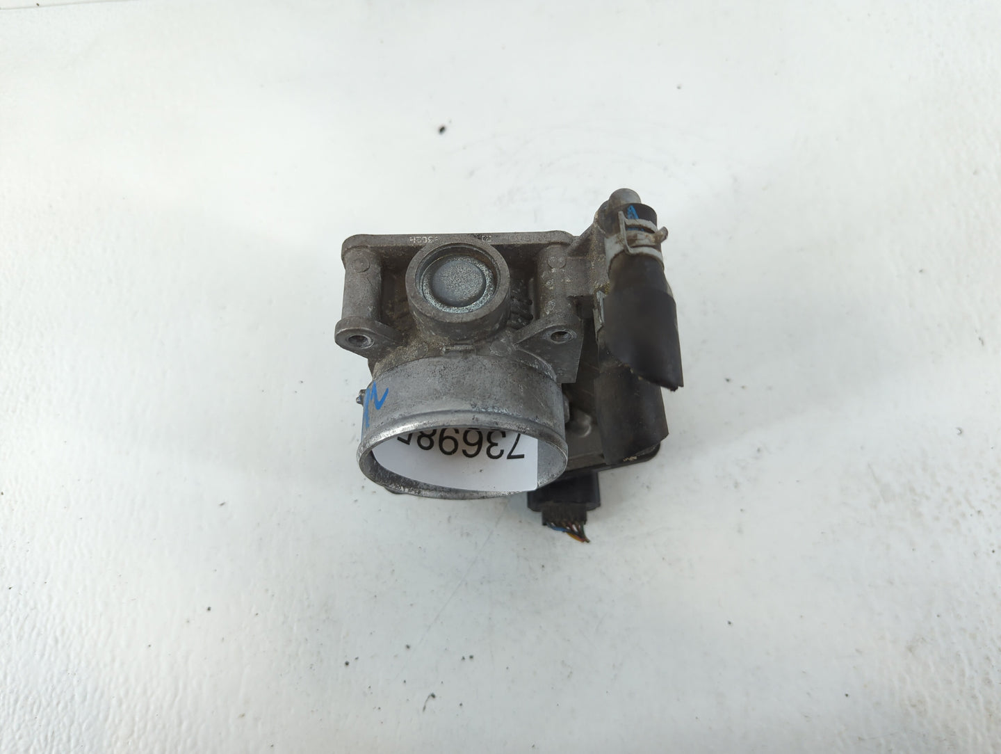 2008-2013 Infiniti G37 Throttle Body P/N:9302H RME60-21 Fits OEM Used Auto Parts - Oemusedautoparts1.com