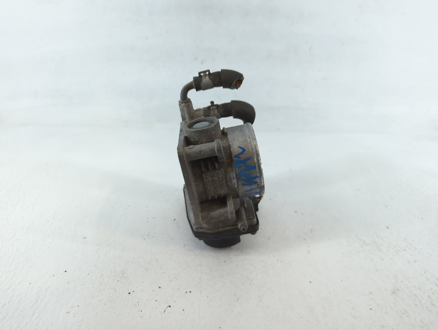 2008-2013 Infiniti G37 Throttle Body P/N:9302H RME60-21 Fits OEM Used Auto Parts - Oemusedautoparts1.com