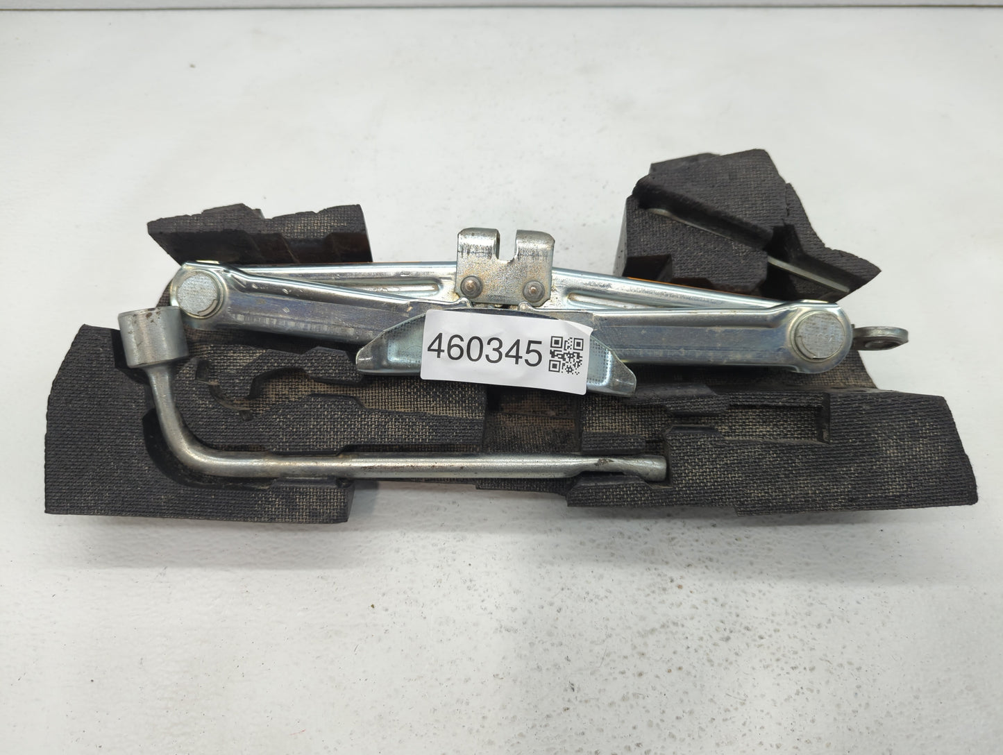 2009 Infiniti M45 Spare Scissor Car Jack - Oemusedautoparts1.com