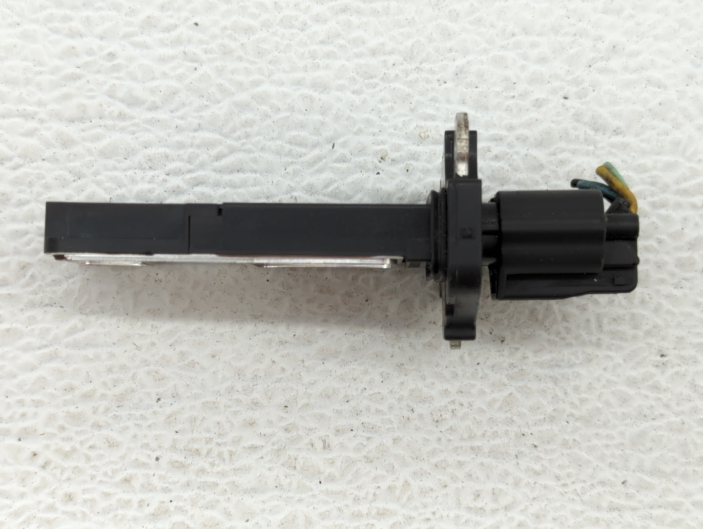 Isuzu Fxr Mass Air Flow Meter Maf - Oemusedautoparts1.com