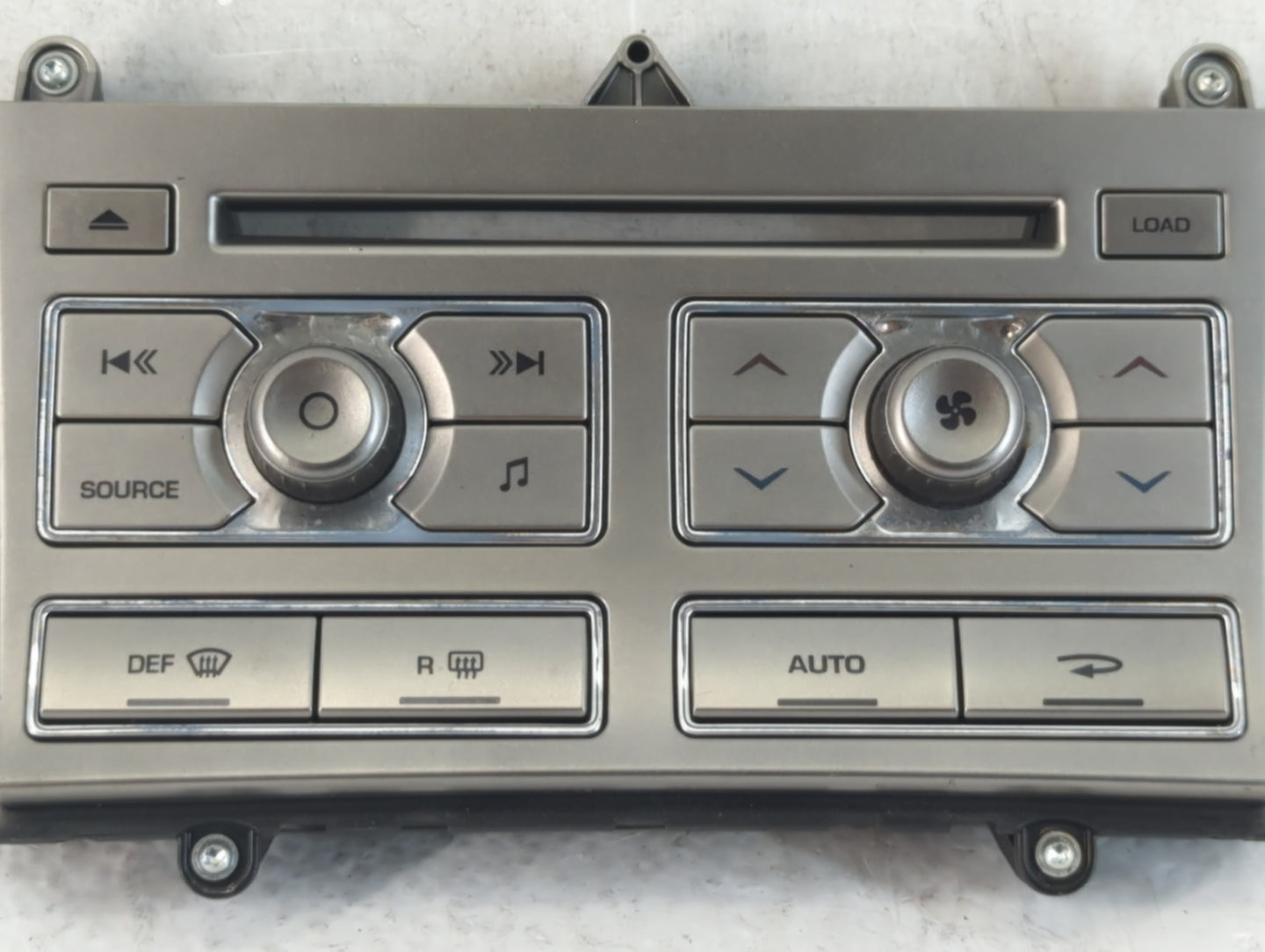 2009-2011 Jaguar Xf Radio AM FM Cd Player Receiver Replacement P/N:8X23-18C858-BF Fits Fits 2009 2010 2011 OEM Used Auto Par