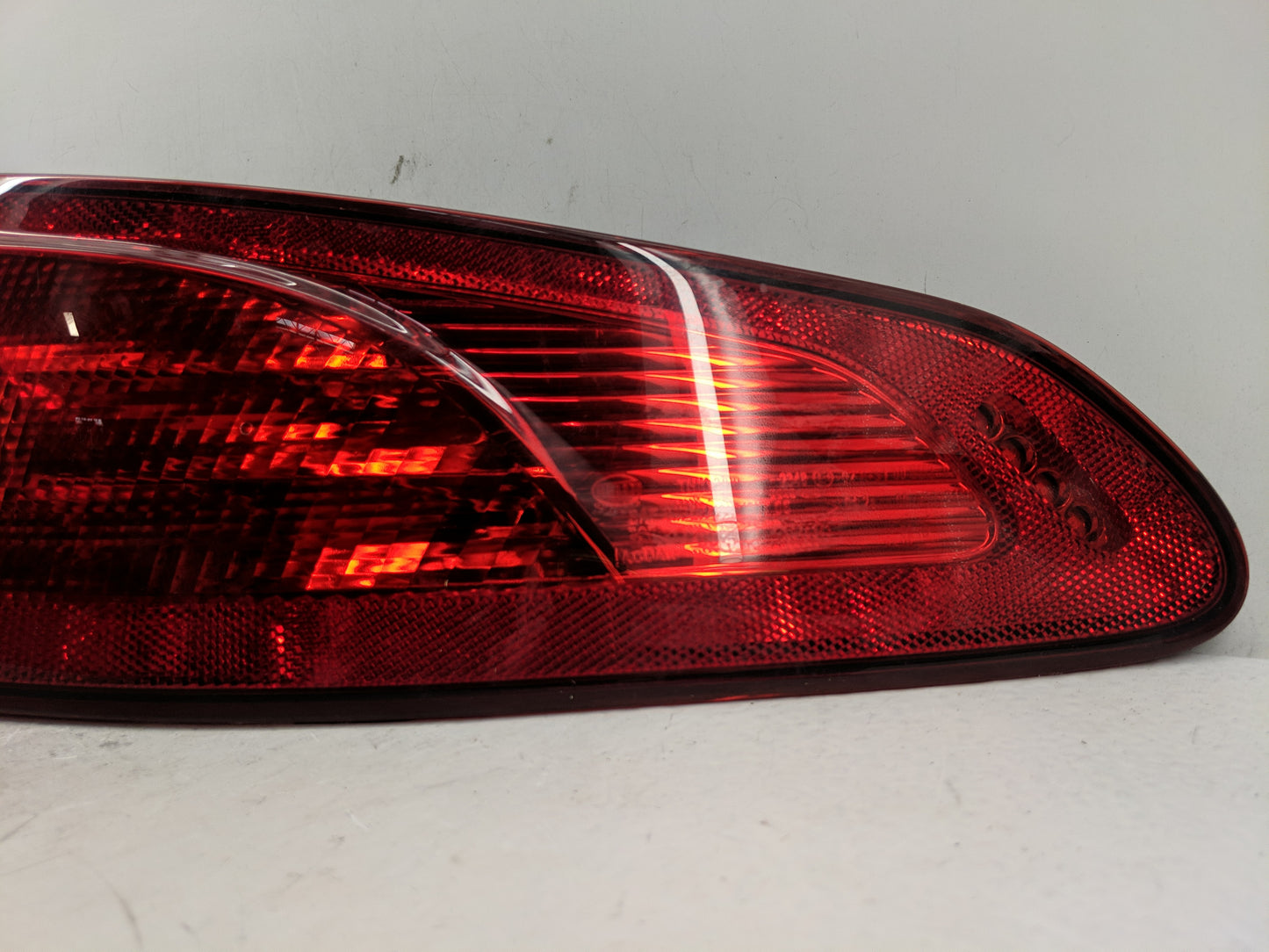 2009-2011 Jaguar Xf Tail Light Assembly Passenger Right OEM P/N:8X23134C4 BD Fits Fits 2009 2010 2011 OEM Used Auto Parts - 