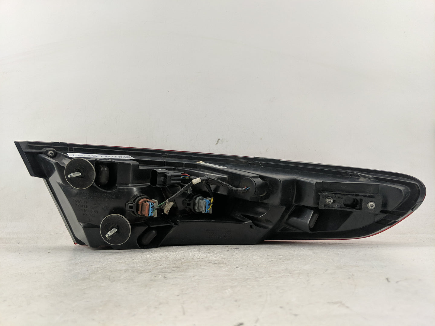 2009-2011 Jaguar Xf Tail Light Assembly Passenger Right OEM P/N:8X23134C4 BD Fits Fits 2009 2010 2011 OEM Used Auto Parts - 