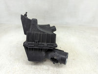 2009-2010 Jaguar Xf Air Cleaner Intake-duct Hose Tube - Oemusedautoparts1.com