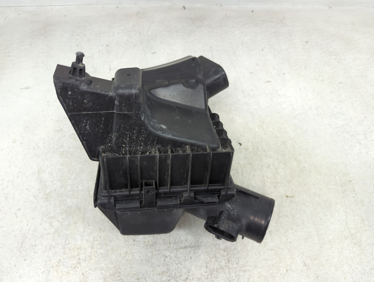 2009-2010 Jaguar Xf Air Cleaner Intake-duct Hose Tube - Oemusedautoparts1.com