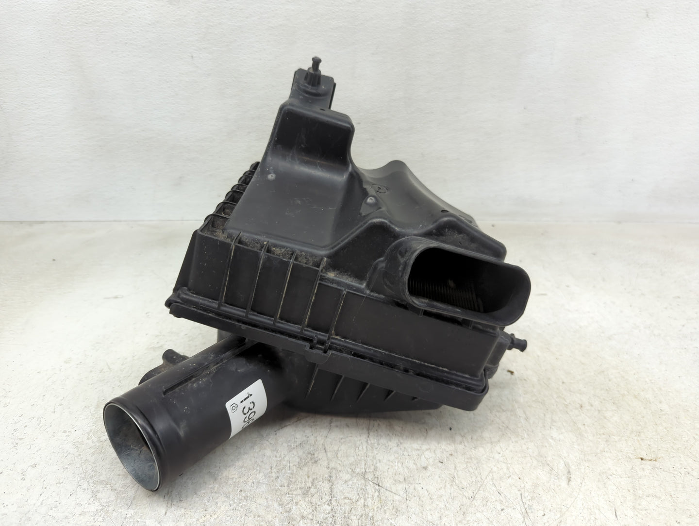 2009-2010 Jaguar Xf Air Cleaner Intake-duct Hose Tube - Oemusedautoparts1.com