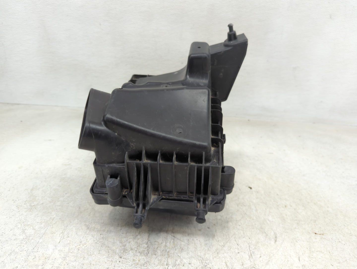 2009-2010 Jaguar Xf Air Cleaner Intake-duct Hose Tube - Oemusedautoparts1.com