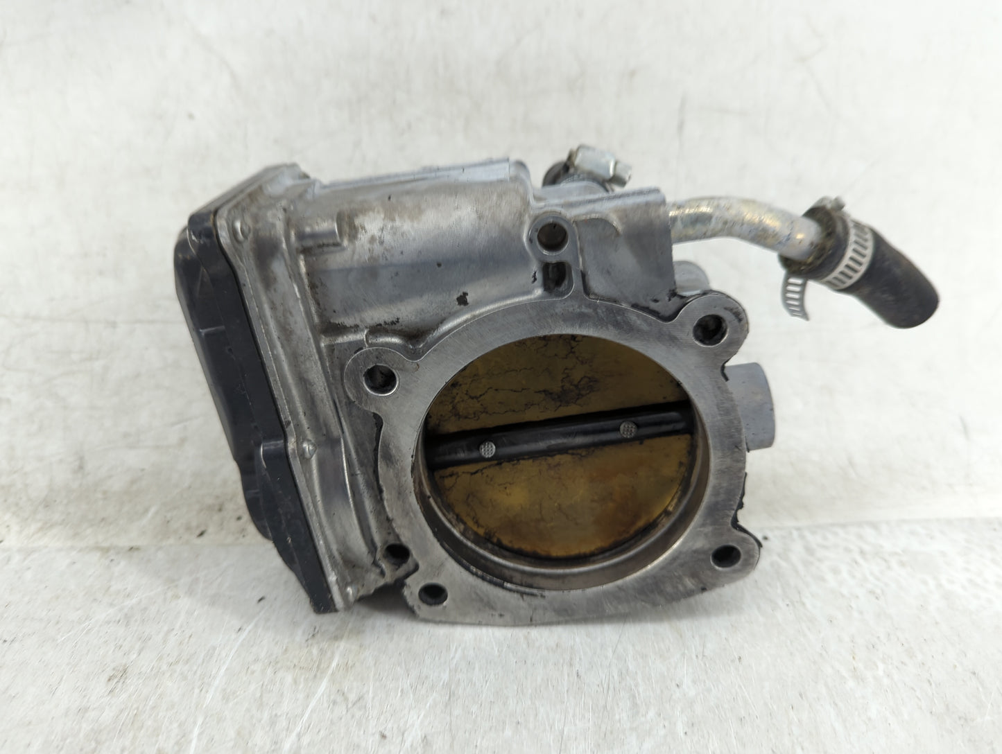 2009-2010 Jaguar Xf Throttle Body Fits Fits 2009 2010 OEM Used Auto Parts - Oemusedautoparts1.com