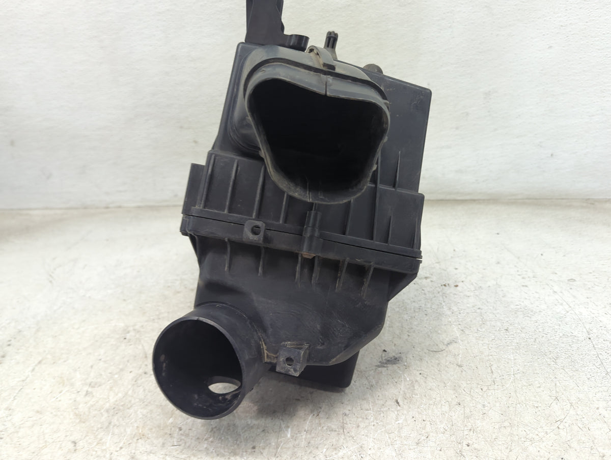 2009-2012 Jaguar Xf Air Cleaner Intake-duct Hose Tube 1495480 - Oemusedautoparts1.com