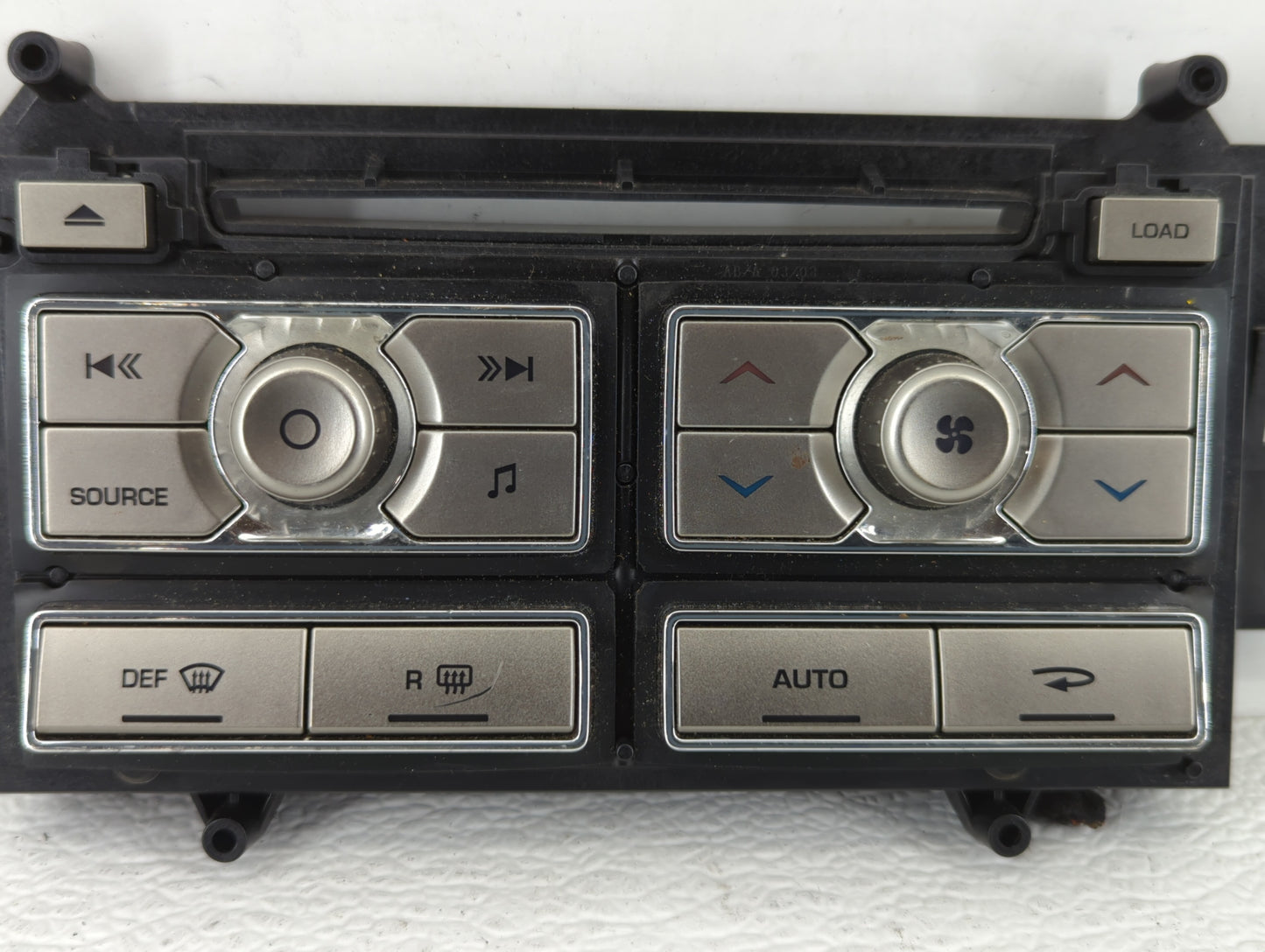 2009-2011 Jaguar Xf Radio Control Panel - Oemusedautoparts1.com