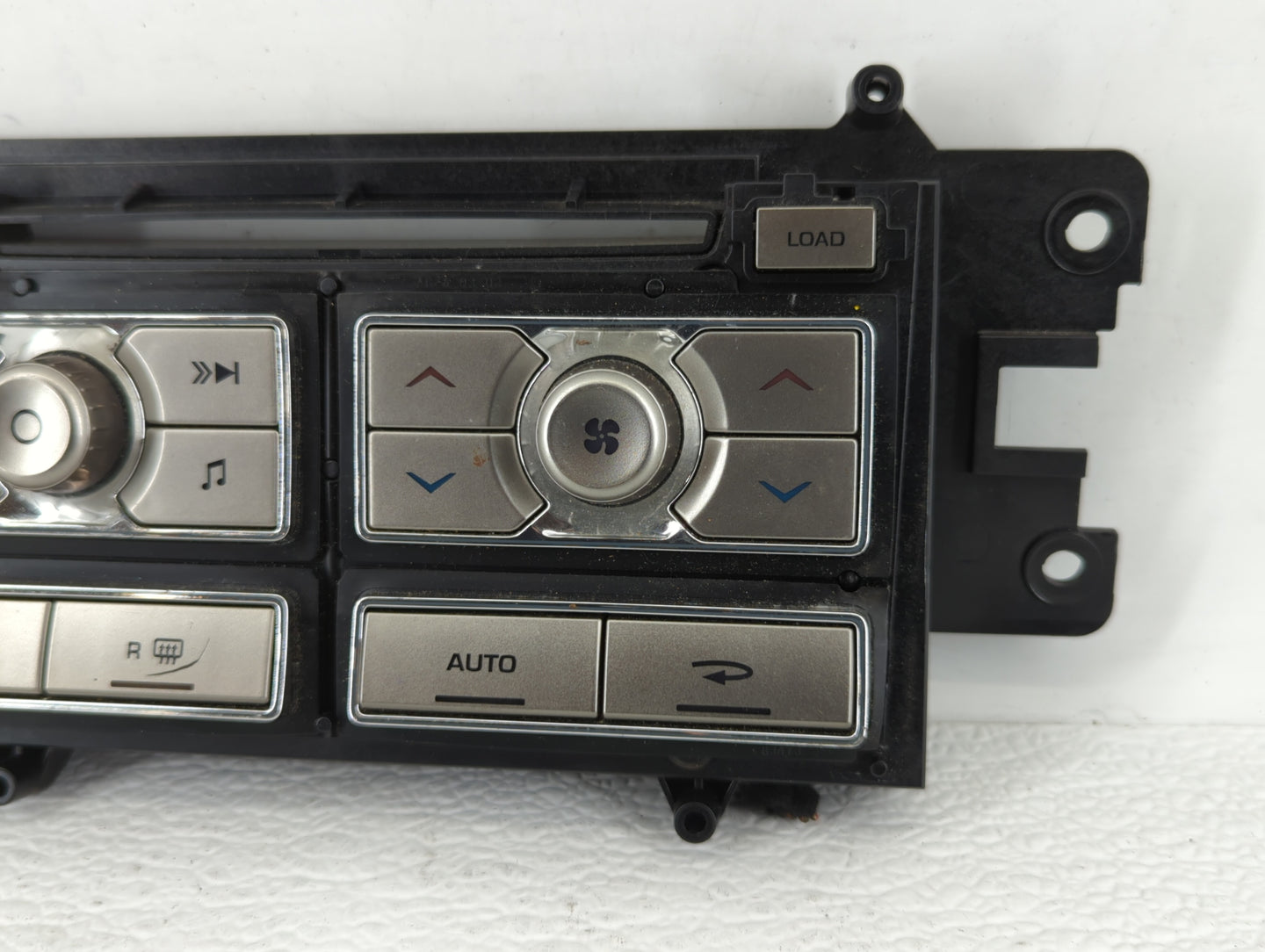 2009-2011 Jaguar Xf Radio Control Panel - Oemusedautoparts1.com