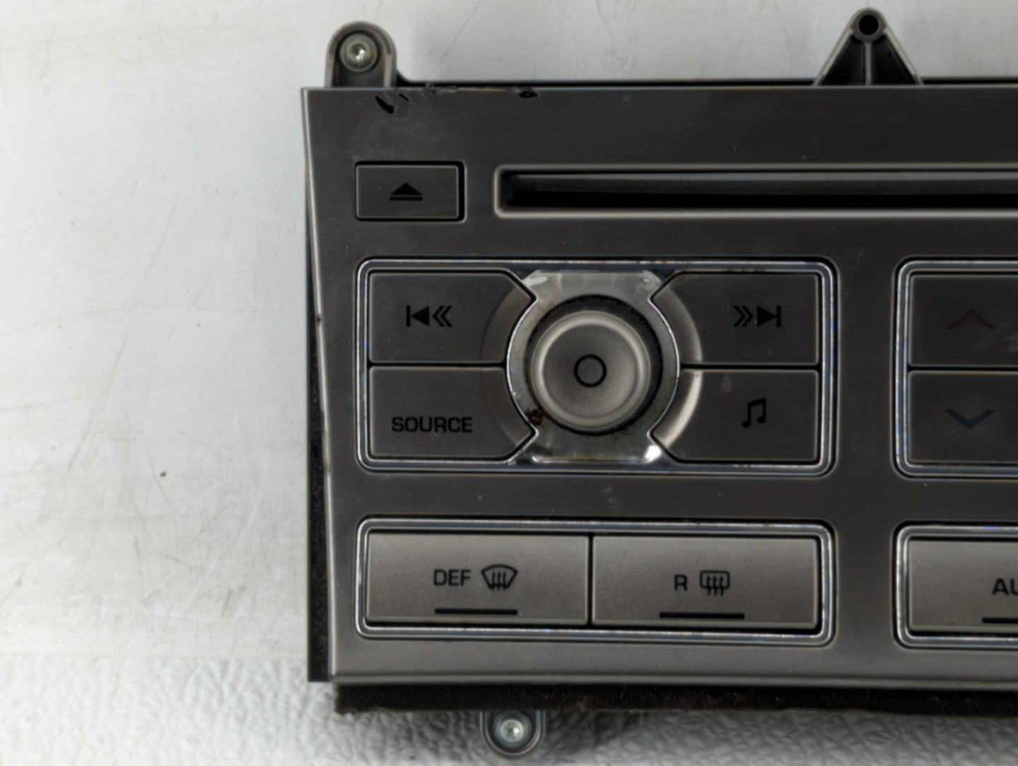 2009-2011 Jaguar Xf Radio Control Panel - Oemusedautoparts1.com