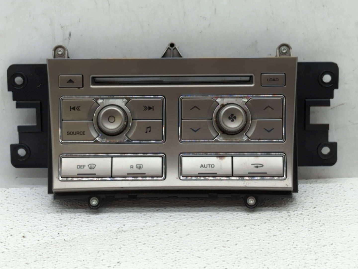 2009-2011 Jaguar Xf Radio Control Panel - Oemusedautoparts1.com
